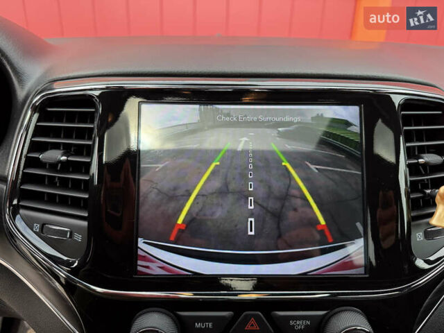 Джип Гранд Чероки 2021 в Киеве на Automoto.ua Белый Джип Гранд Чероки, объемом двигателя 3.6 л и пробегом 61 тыс. км за 25500 $, фото 40 на Automoto.ua