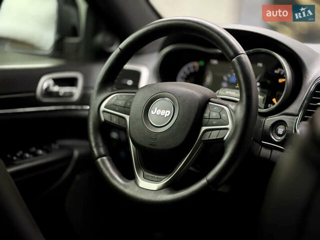 Білий Джип Grand Cherokee, об'ємом двигуна 3.6 л та пробігом 30 тис. км за 31000 $, фото 23 на Automoto.ua