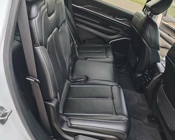 Білий Джип Grand Cherokee, об'ємом двигуна 3.6 л та пробігом 19 тис. км за 37000 $, фото 43 на Automoto.ua