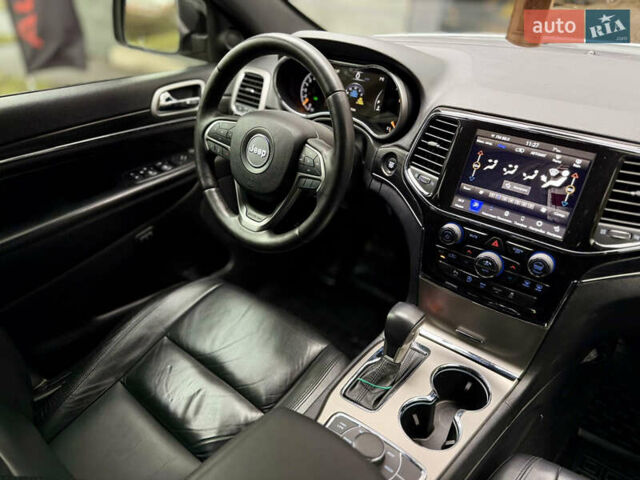 Білий Джип Grand Cherokee, об'ємом двигуна 3.6 л та пробігом 30 тис. км за 31000 $, фото 19 на Automoto.ua