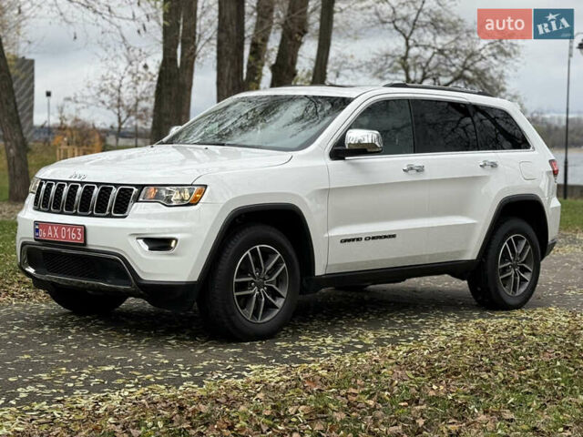 Белый Джип Гранд Чероки, объемом двигателя 3.6 л и пробегом 61 тыс. км за 24900 $, фото 2 на Automoto.ua