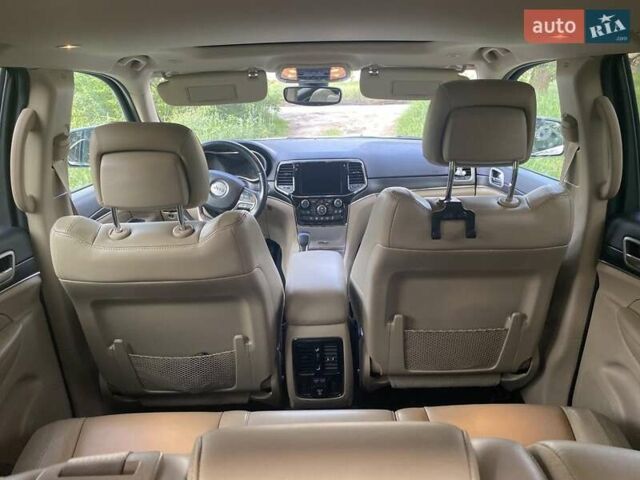 Джип Гранд Чероки 2021 в Харькове на Automoto.ua Белый Джип Гранд Чероки, объемом двигателя 3.6 л и пробегом 92 тыс. км за 27700 $, фото 26 на Automoto.ua