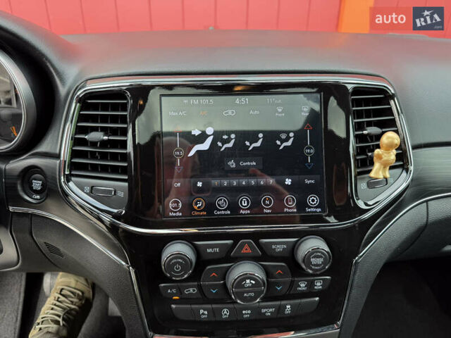 Джип Гранд Чероки 2021 в Киеве на Automoto.ua Белый Джип Гранд Чероки, объемом двигателя 3.6 л и пробегом 61 тыс. км за 25500 $, фото 41 на Automoto.ua