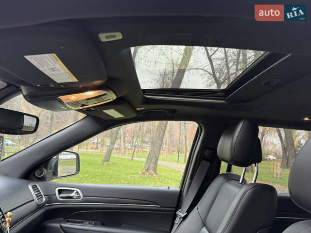 Белый Джип Гранд Чероки, объемом двигателя 3.6 л и пробегом 61 тыс. км за 24900 $, фото 35 на Automoto.ua