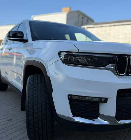 Білий Джип Grand Cherokee, об'ємом двигуна 3.6 л та пробігом 135 тис. км за 46800 $, фото 2 на Automoto.ua