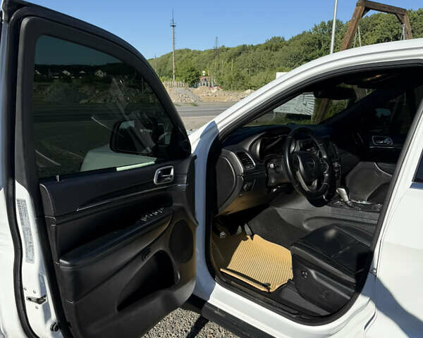 Білий Джип Grand Cherokee, об'ємом двигуна 3.6 л та пробігом 165 тис. км за 22000 $, фото 5 на Automoto.ua