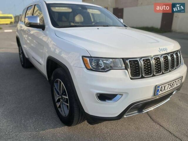 Джип Гранд Чероки 2021 в Харькове на Automoto.ua Белый Джип Гранд Чероки, объемом двигателя 3.6 л и пробегом 92 тыс. км за 27700 $, фото 39 на Automoto.ua