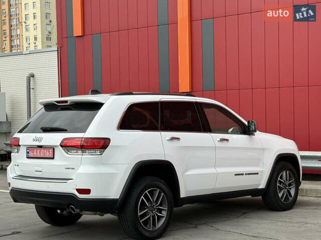 Джип Гранд Чероки 2021 в Киеве на Automoto.ua Белый Джип Гранд Чероки, объемом двигателя 3.6 л и пробегом 61 тыс. км за 25500 $, фото 27 на Automoto.ua