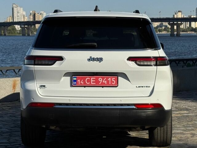 Белый Джип Гранд Чероки, объемом двигателя 3.6 л и пробегом 95 тыс. км за 39500 $, фото 3 на Automoto.ua