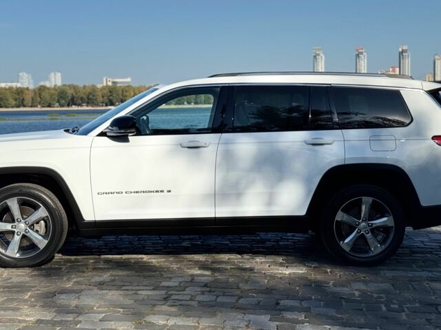 Белый Джип Гранд Чероки, объемом двигателя 3.6 л и пробегом 95 тыс. км за 39500 $, фото 1 на Automoto.ua