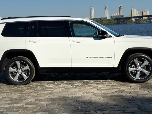 Белый Джип Гранд Чероки, объемом двигателя 3.6 л и пробегом 95 тыс. км за 39500 $, фото 5 на Automoto.ua