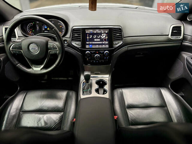 Білий Джип Grand Cherokee, об'ємом двигуна 3.6 л та пробігом 30 тис. км за 31000 $, фото 20 на Automoto.ua