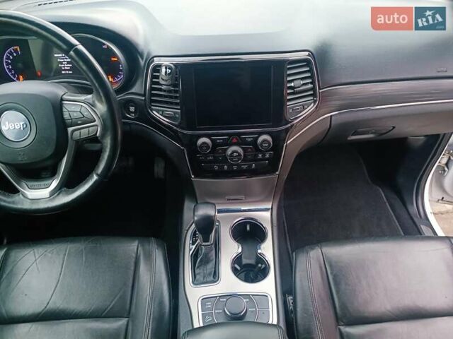 Белый Джип Гранд Чероки, объемом двигателя 3.6 л и пробегом 96 тыс. км за 20600 $, фото 16 на Automoto.ua