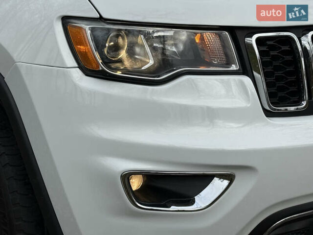 Белый Джип Гранд Чероки, объемом двигателя 3.6 л и пробегом 61 тыс. км за 24900 $, фото 11 на Automoto.ua