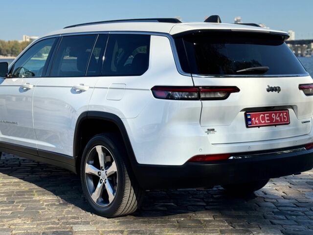 Белый Джип Гранд Чероки, объемом двигателя 3.6 л и пробегом 95 тыс. км за 39500 $, фото 2 на Automoto.ua