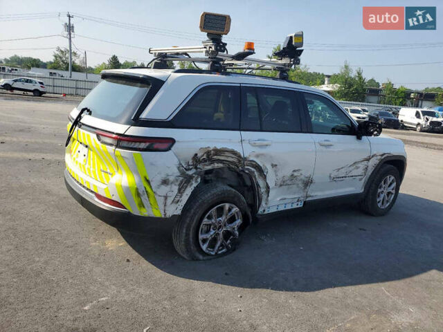 Белый Джип Гранд Чероки, объемом двигателя 0 л и пробегом 69 тыс. км за 25200 $, фото 2 на Automoto.ua