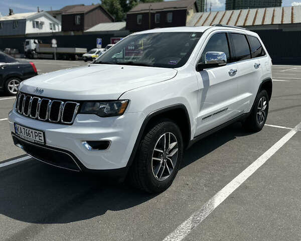 Білий Джип Grand Cherokee, об'ємом двигуна 3.6 л та пробігом 76 тис. км за 26700 $, фото 1 на Automoto.ua