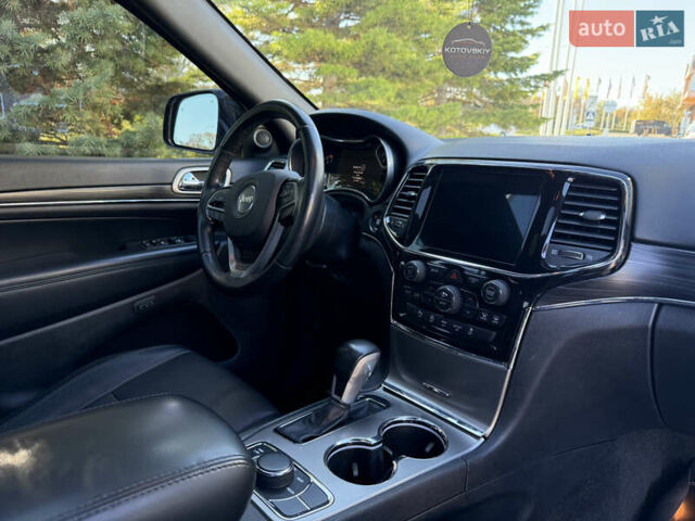 Белый Джип Гранд Чероки, объемом двигателя 3.6 л и пробегом 76 тыс. км за 27000 $, фото 17 на Automoto.ua