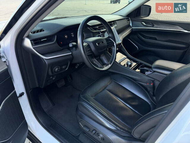 Білий Джип Grand Cherokee, об'ємом двигуна 3.6 л та пробігом 63 тис. км за 39500 $, фото 9 на Automoto.ua