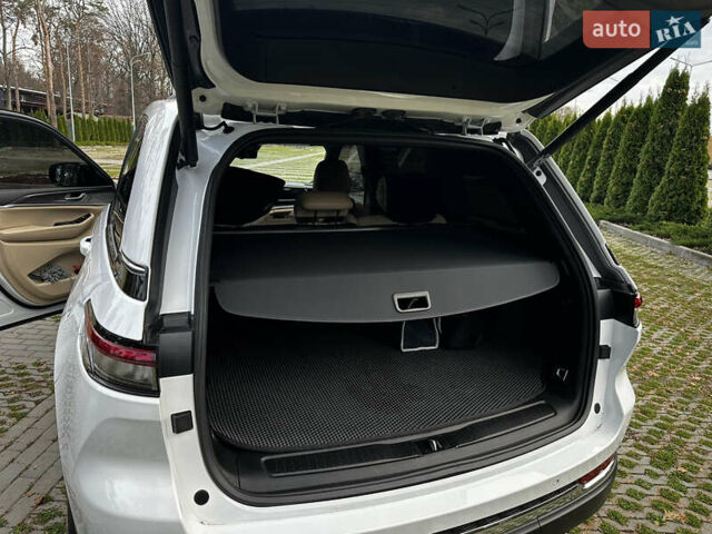 Білий Джип Grand Cherokee, об'ємом двигуна 2 л та пробігом 39 тис. км за 45500 $, фото 17 на Automoto.ua