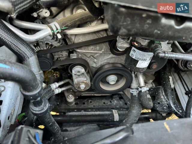 Білий Джип Grand Cherokee, об'ємом двигуна 3.6 л та пробігом 38 тис. км за 32000 $, фото 32 на Automoto.ua