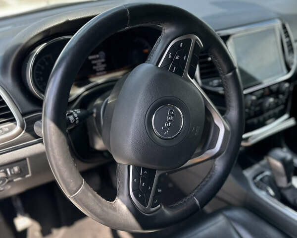 Білий Джип Grand Cherokee, об'ємом двигуна 3.6 л та пробігом 76 тис. км за 26700 $, фото 13 на Automoto.ua