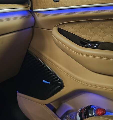 Білий Джип Grand Cherokee, об'ємом двигуна 2 л та пробігом 21 тис. км за 62000 $, фото 34 на Automoto.ua