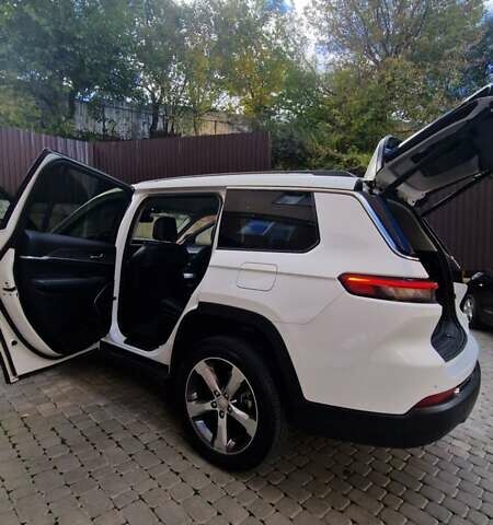 Джип Гранд Чероки 2022 в Виннице на Automoto.ua Белый Джип Гранд Чероки, объемом двигателя 3.6 л и пробегом 29 тыс. км за 43500 $, фото 7 на Automoto.ua