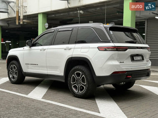 Белый Джип Гранд Чероки, объемом двигателя 3.6 л и пробегом 50 тыс. км за 42000 $, фото 5 на Automoto.ua