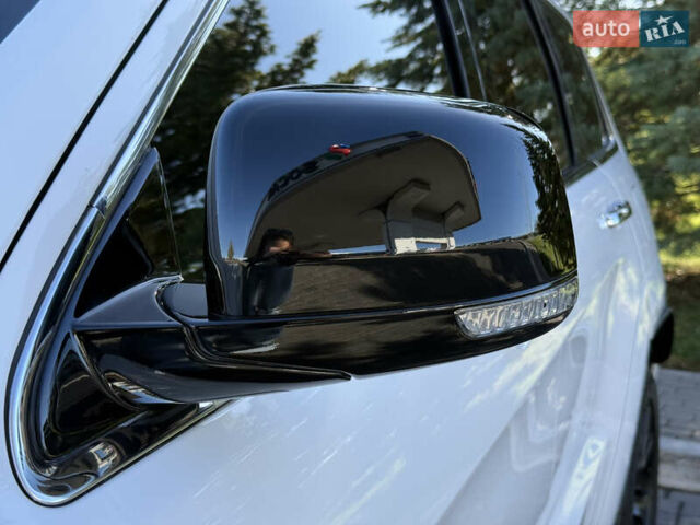 Белый Джип Гранд Чероки, объемом двигателя 3.6 л и пробегом 76 тыс. км за 27000 $, фото 10 на Automoto.ua