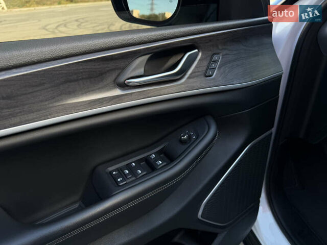 Білий Джип Grand Cherokee, об'ємом двигуна 3.6 л та пробігом 63 тис. км за 39500 $, фото 12 на Automoto.ua