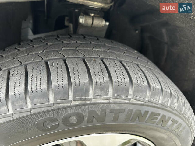 Білий Джип Grand Cherokee, об'ємом двигуна 2 л та пробігом 39 тис. км за 45500 $, фото 38 на Automoto.ua