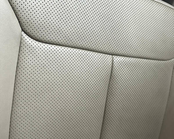 Білий Джип Grand Cherokee, об'ємом двигуна 2 л та пробігом 39 тис. км за 45500 $, фото 11 на Automoto.ua