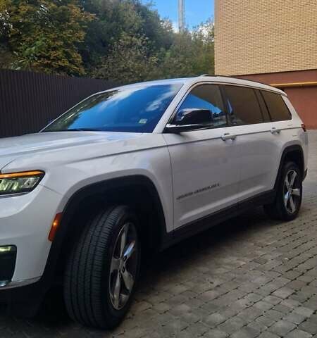 Джип Гранд Чероки 2022 в Виннице на Automoto.ua Белый Джип Гранд Чероки, объемом двигателя 3.6 л и пробегом 29 тыс. км за 43500 $, фото 24 на Automoto.ua