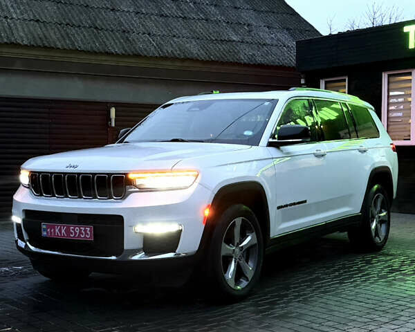 Белый Джип Гранд Чероки, объемом двигателя 3.6 л и пробегом 135 тыс. км за 36500 $, фото 1 на Automoto.ua