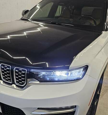 Білий Джип Grand Cherokee, об'ємом двигуна 2 л та пробігом 21 тис. км за 62000 $, фото 13 на Automoto.ua