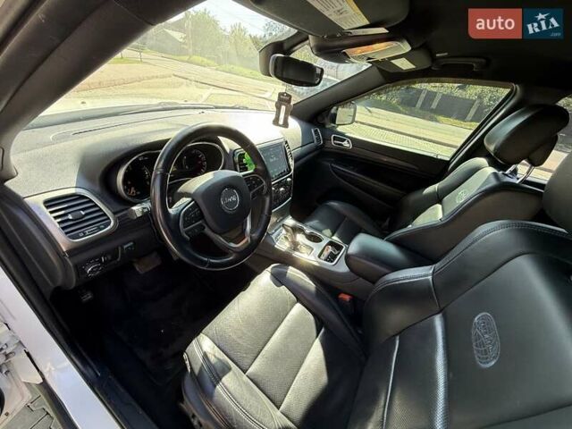 Белый Джип Гранд Чероки, объемом двигателя 3.6 л и пробегом 70 тыс. км за 26950 $, фото 5 на Automoto.ua