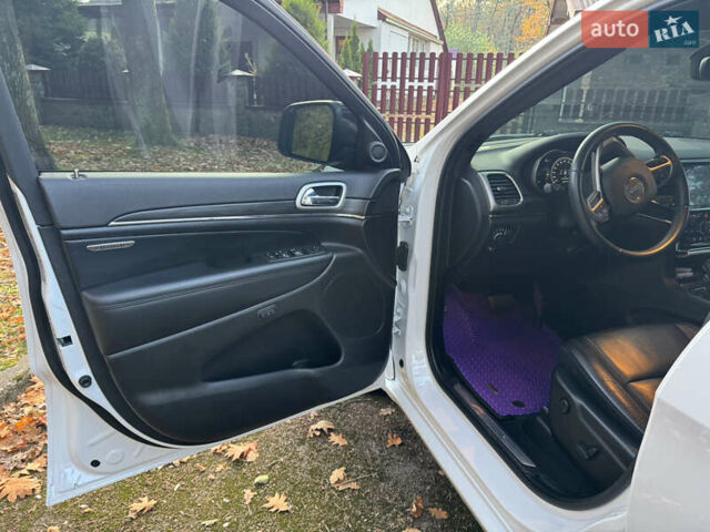 Білий Джип Grand Cherokee, об'ємом двигуна 3.6 л та пробігом 38 тис. км за 32000 $, фото 14 на Automoto.ua