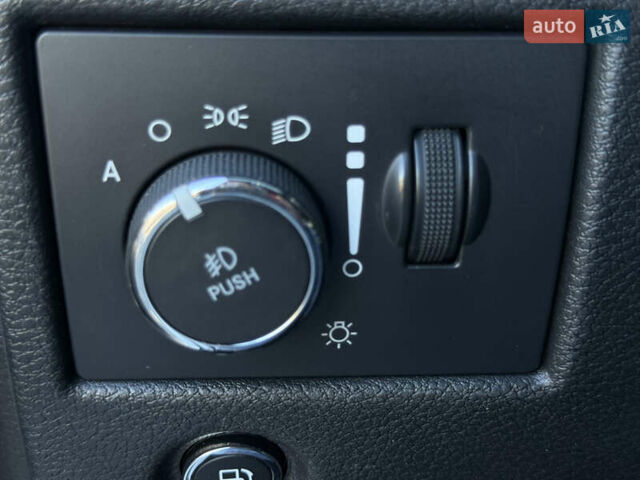 Белый Джип Гранд Чероки, объемом двигателя 3.6 л и пробегом 76 тыс. км за 27000 $, фото 24 на Automoto.ua