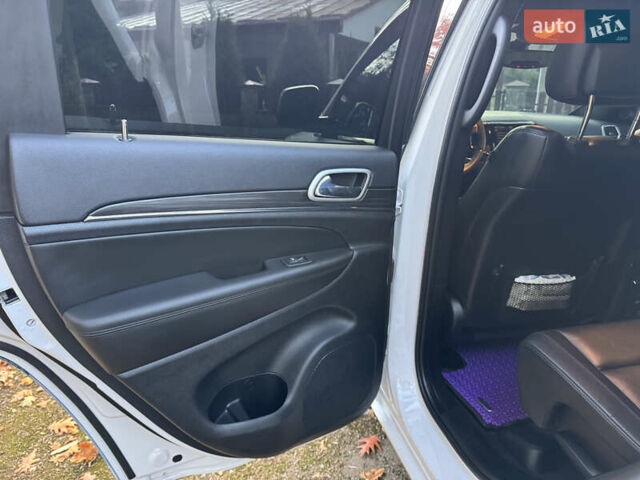 Білий Джип Grand Cherokee, об'ємом двигуна 3.6 л та пробігом 38 тис. км за 32000 $, фото 25 на Automoto.ua