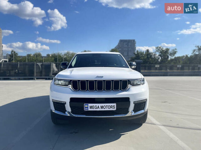 Білий Джип Grand Cherokee, об'ємом двигуна 3.6 л та пробігом 50 тис. км за 38990 $, фото 1 на Automoto.ua