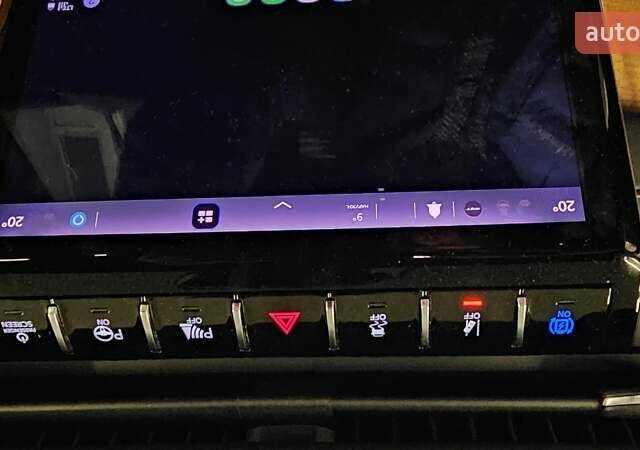 Білий Джип Grand Cherokee, об'ємом двигуна 2 л та пробігом 21 тис. км за 62000 $, фото 44 на Automoto.ua