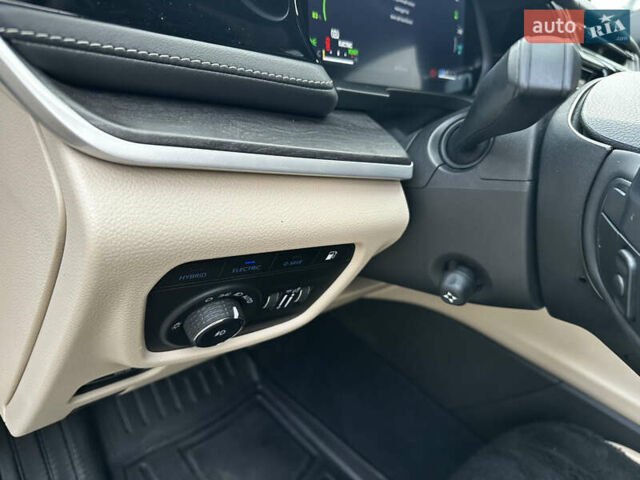 Білий Джип Grand Cherokee, об'ємом двигуна 2 л та пробігом 39 тис. км за 45500 $, фото 28 на Automoto.ua