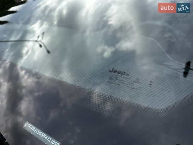Білий Джип Grand Cherokee, об'ємом двигуна 2 л та пробігом 39 тис. км за 45500 $, фото 31 на Automoto.ua