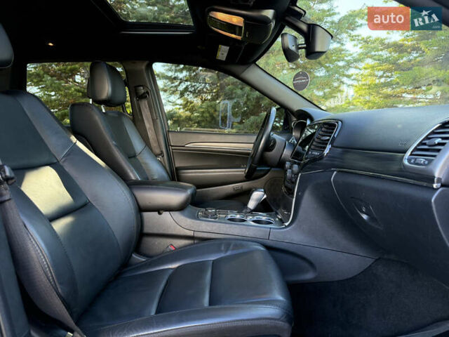 Белый Джип Гранд Чероки, объемом двигателя 3.6 л и пробегом 76 тыс. км за 27000 $, фото 18 на Automoto.ua