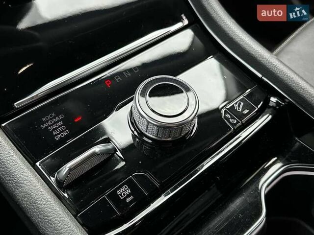 Білий Джип Grand Cherokee, об'ємом двигуна 2 л та пробігом 44 тис. км за 49500 $, фото 31 на Automoto.ua