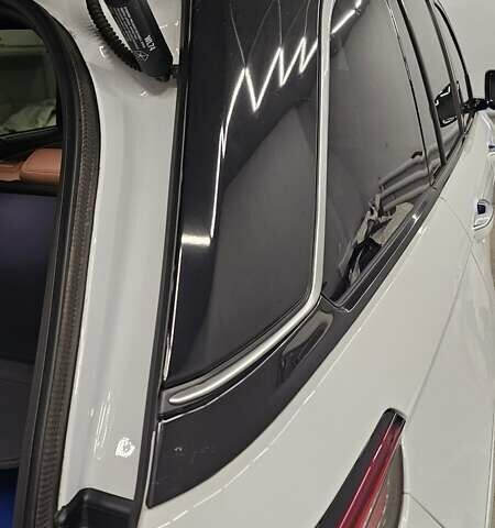 Білий Джип Grand Cherokee, об'ємом двигуна 2 л та пробігом 21 тис. км за 62000 $, фото 17 на Automoto.ua