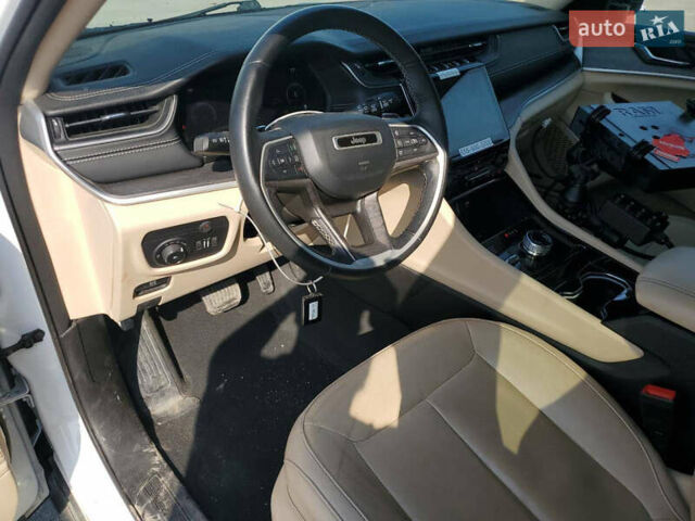 Белый Джип Гранд Чероки, объемом двигателя 0 л и пробегом 69 тыс. км за 25200 $, фото 7 на Automoto.ua