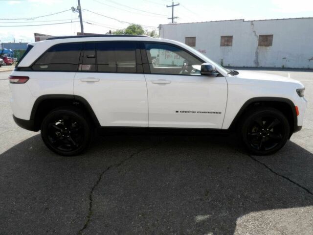 Белый Джип Гранд Чероки, объемом двигателя 3.6 л и пробегом 18 тыс. км за 6500 $, фото 3 на Automoto.ua