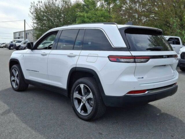 Білий Джип Grand Cherokee, об'ємом двигуна 2 л та пробігом 27 тис. км за 18200 $, фото 3 на Automoto.ua